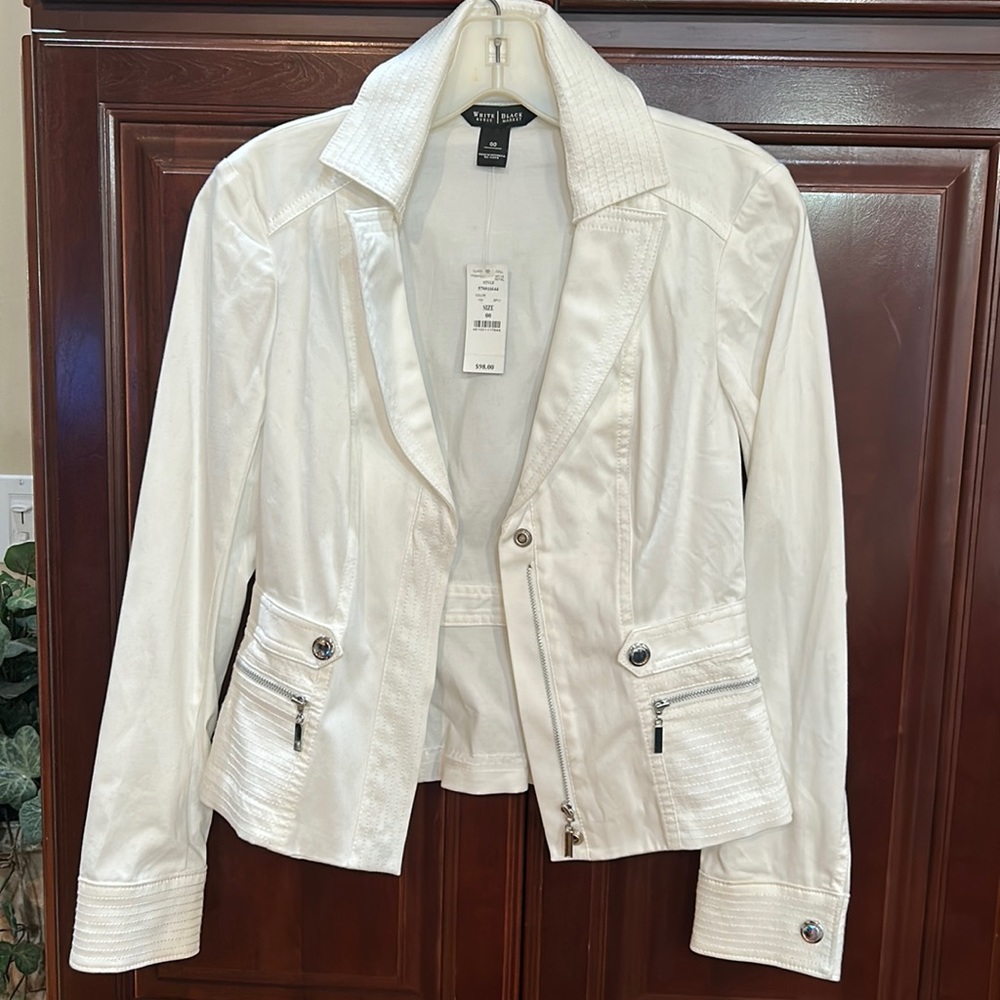 White House black market light weight spring jacket.